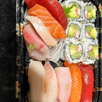 Best Sushi & Sashimi Combo Lunch in Hazlet, NJ